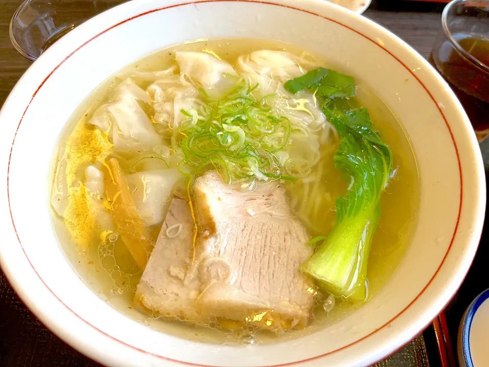 ワンタン塩ラーメン（昼食）|きらさん