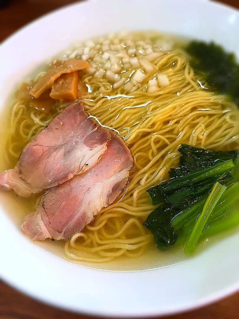 Snapdishの料理写真:らーめん～RYU～竜  塩ラーメン😋🍜|みぽりん♪さん