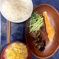 Snapdishの料理写真:2023.7.15 麻酔科当直明けの朝ごはん|るみおさん