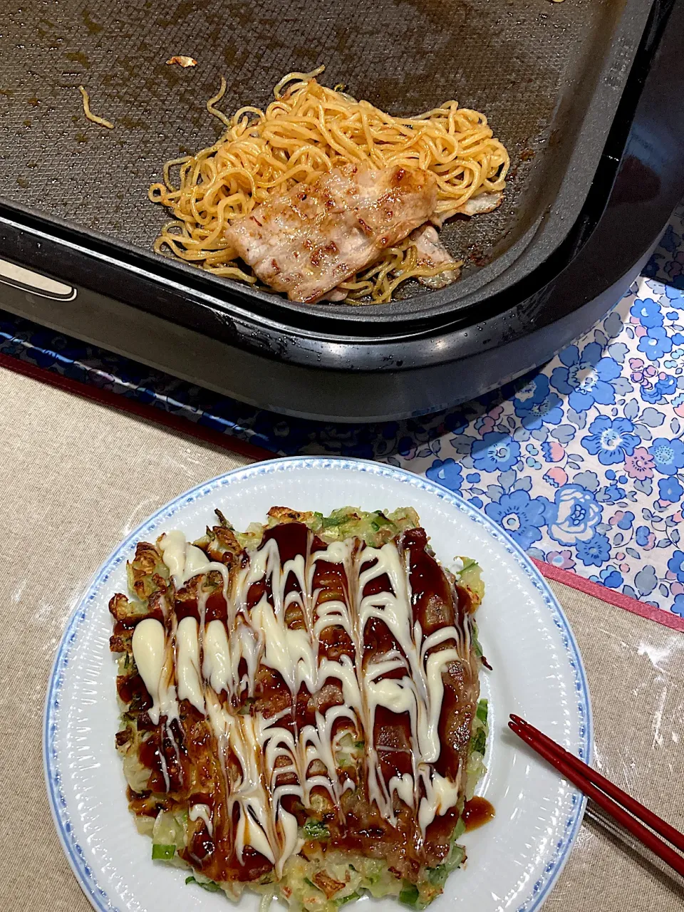 Snapdishの料理写真:リアルプレートお好み焼きそば|おしゃべり献立さん