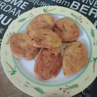 fritters with piece of fried bacon|Suez Phiddさん