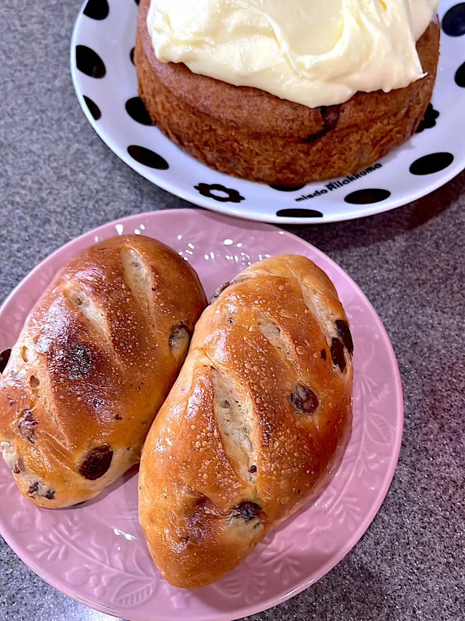 今朝は夫の大好物のぶどうパン焼いて、またまたキャロットケーキ🍰|ひろりんさん