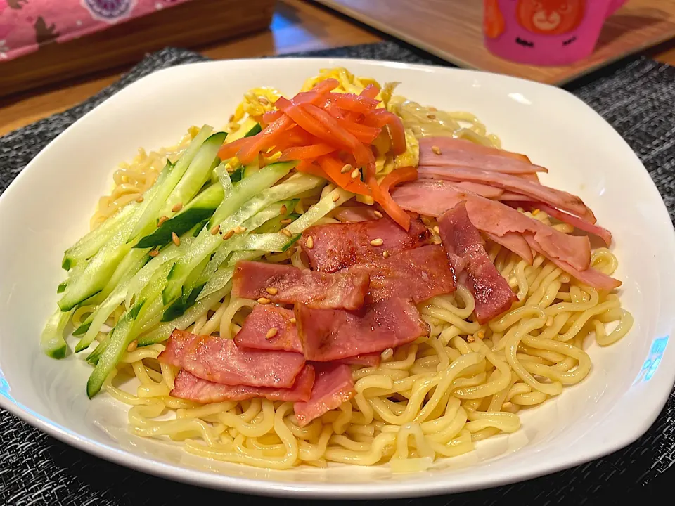 Snapdishの料理写真:冷やしラーメン|AK@Night Cookerさん