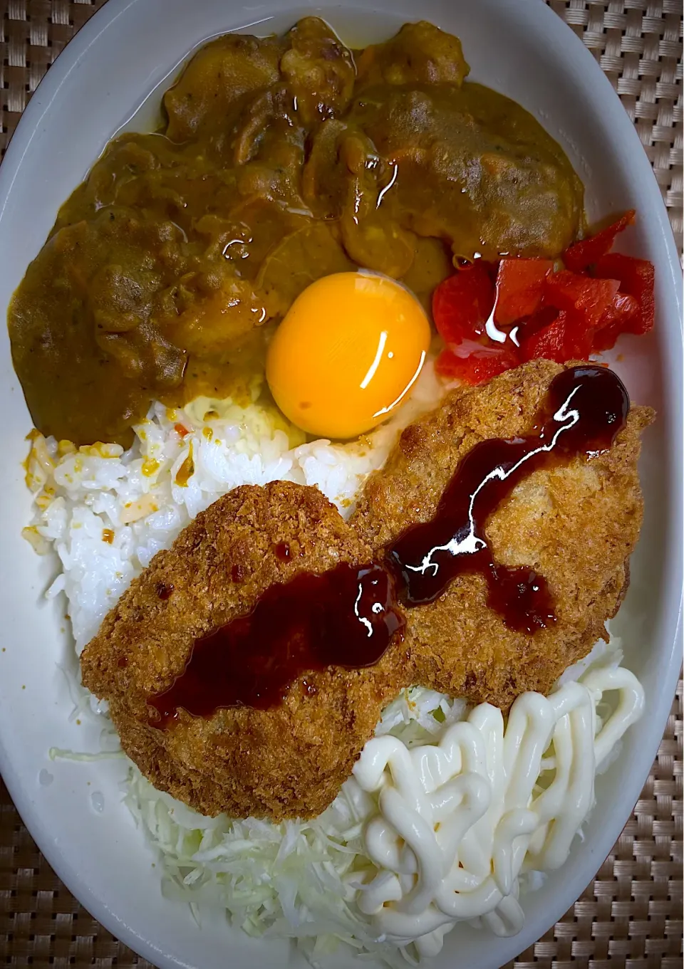 🎃かぼちゃカレーのカツカレー🍛|すくらんぶるえっぐさん