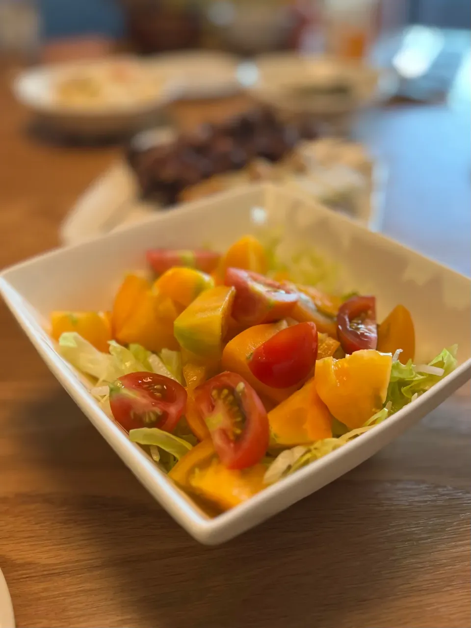 7/17の夕食　採れたてトマトのサラダ|yoneさん