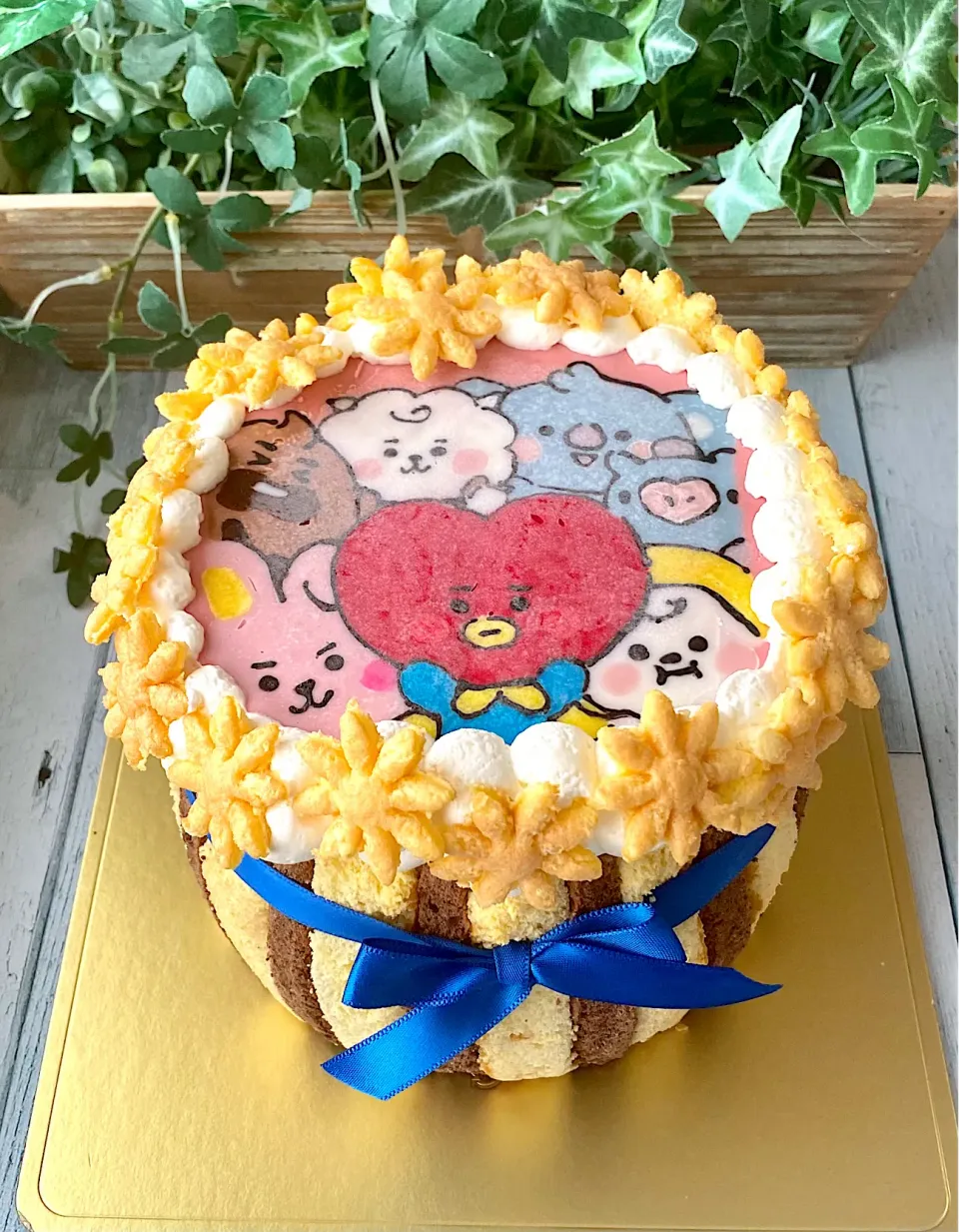 bt21ケーキ|富士子🍒🐰🍓さん