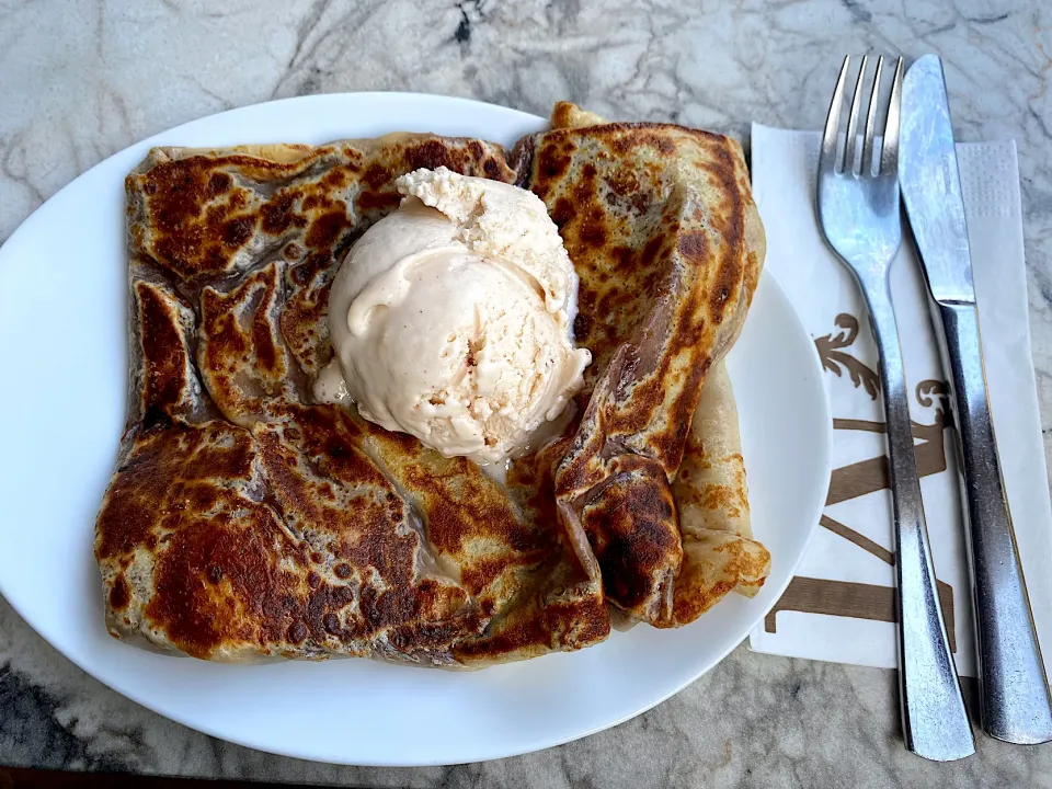 Chocolat banane crêpe (★Muller’s Factory, Genève, Switzerland)|Erie.I.Wさん