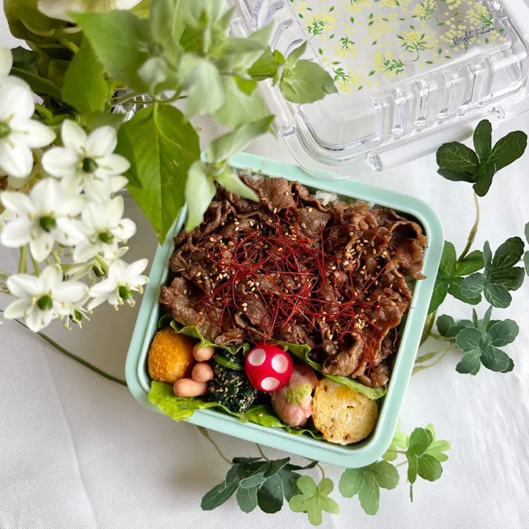 Snapdishの料理写真:7/18❤︎主人の和牛焼肉丼弁当🌱|Makinsさん