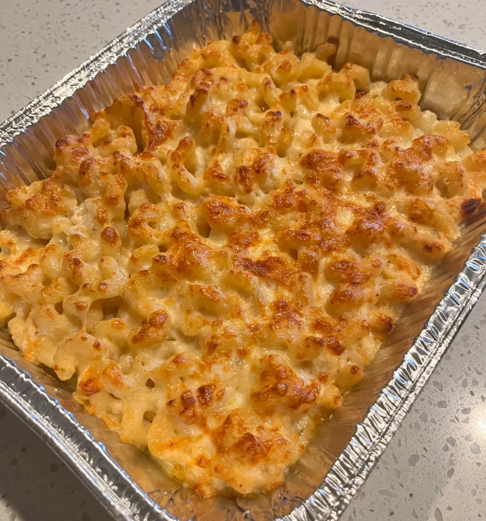 Baked 5 cheese mac&cheese - fontina, gruyere, smoked gouda, parmesan, muenster cheese|🌺IAnneさん