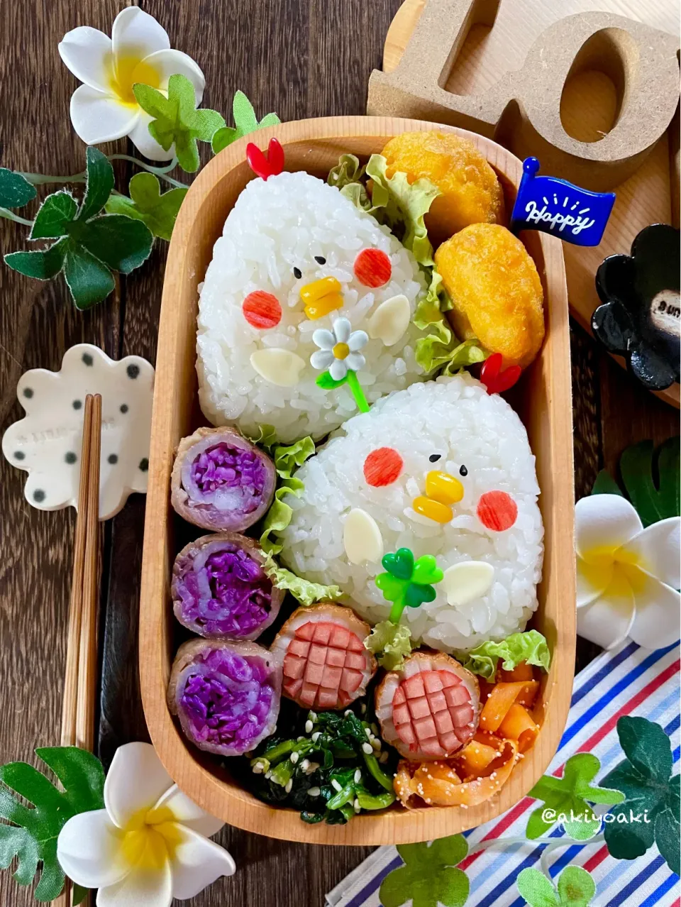 Snapdishの料理写真:にわとりおにぎり弁当|Akiyoෆ¨̮⑅さん