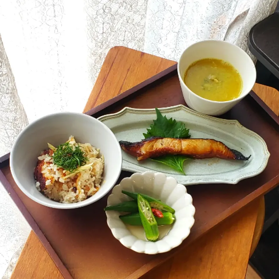 Snapdishの料理写真:あるものかき集めブランチ|mi_neneco♪さん