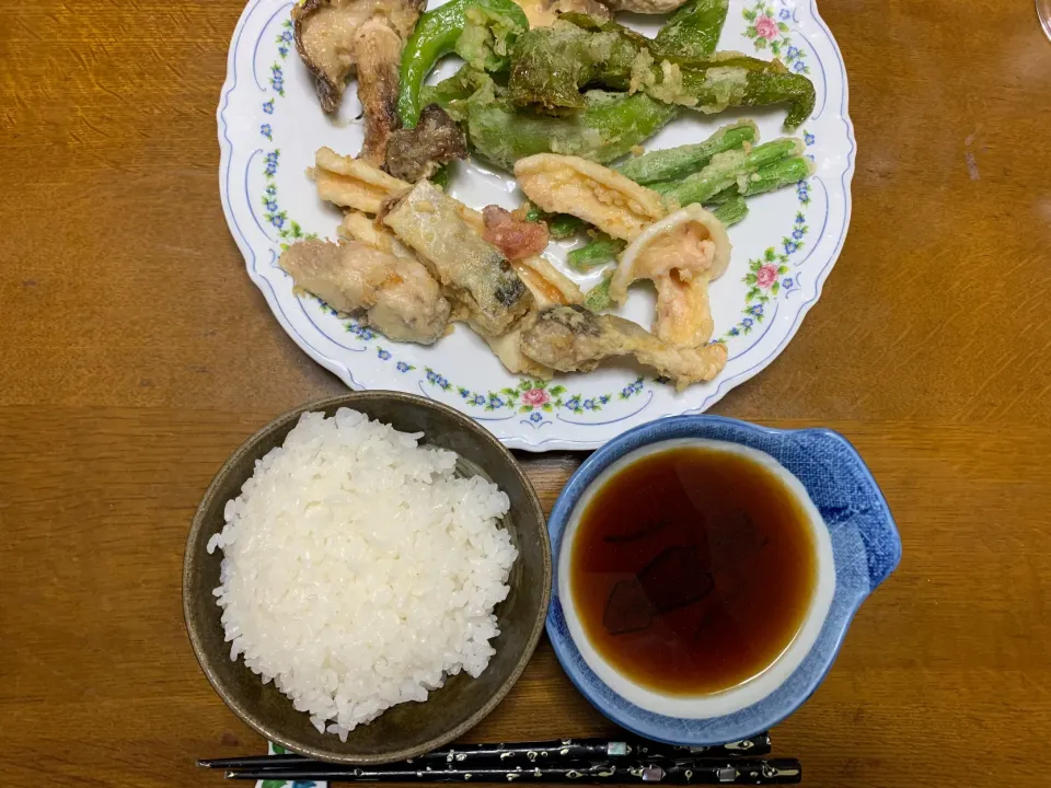 Snapdishの料理写真:野菜と魚介の天ぷら|ATさん