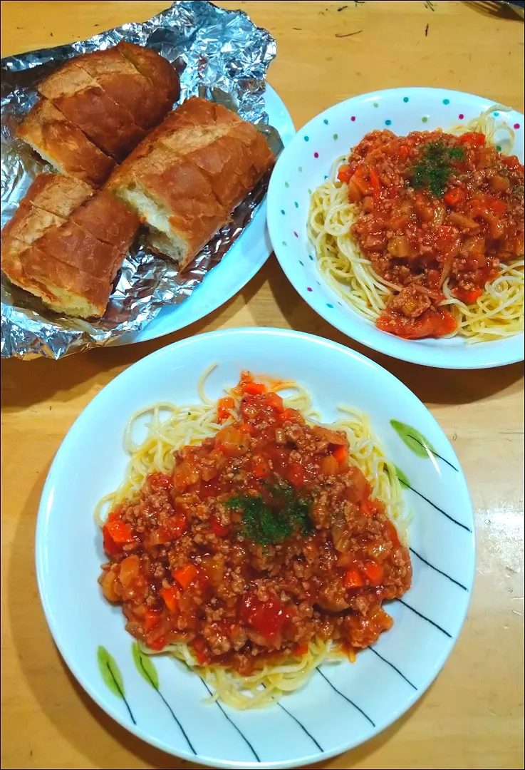 ミートソースパスタ＆ガーリックトースト|NOZUさん