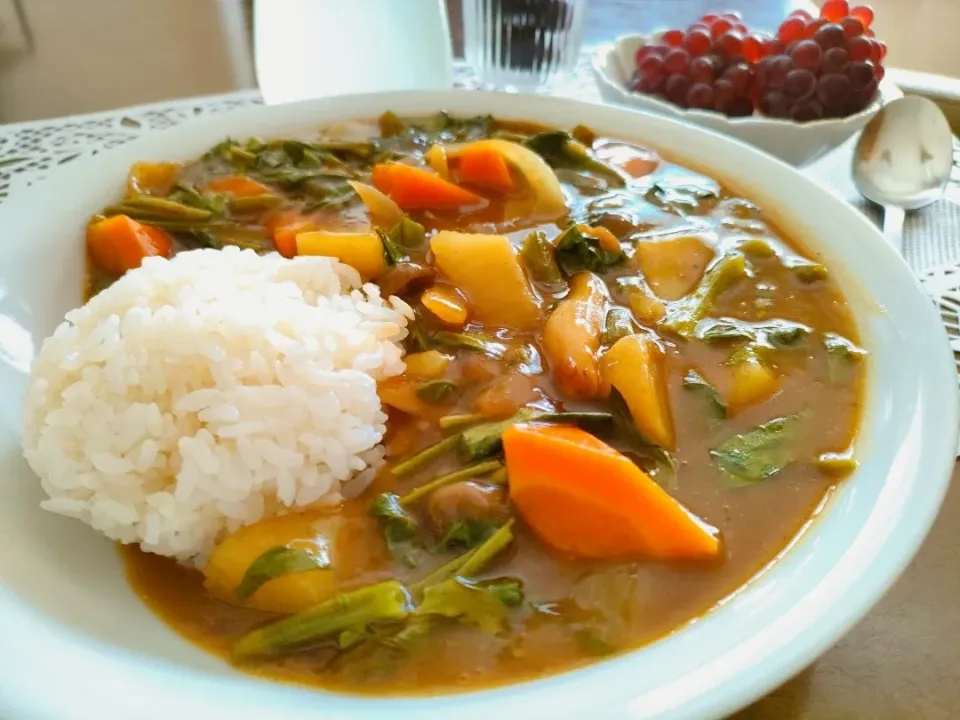 Snapdishの料理写真:空芯菜カレー|アカネ💖さん