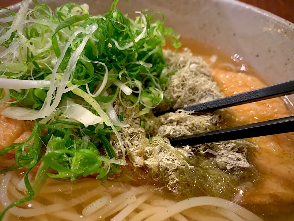 デカキツネそうめん  とろろ昆布添え|半田手延べそうめんの店 阿波や壱兆さん