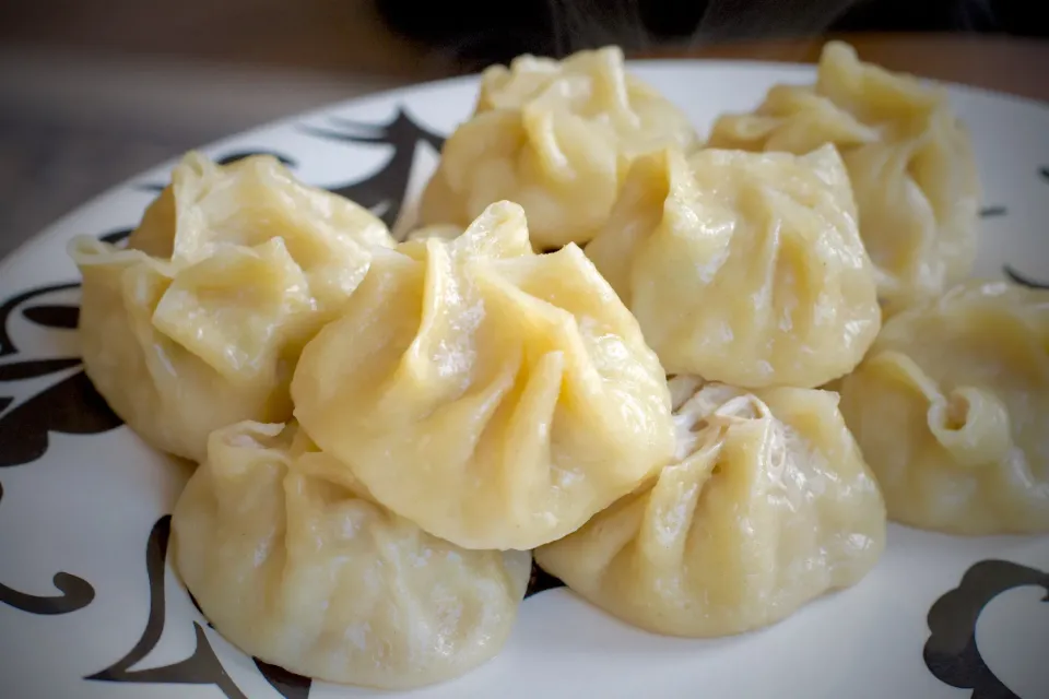 Savory Pork Dumplings with Ginger, Garlic, and Green Onions|Laki Maikaʻiさん