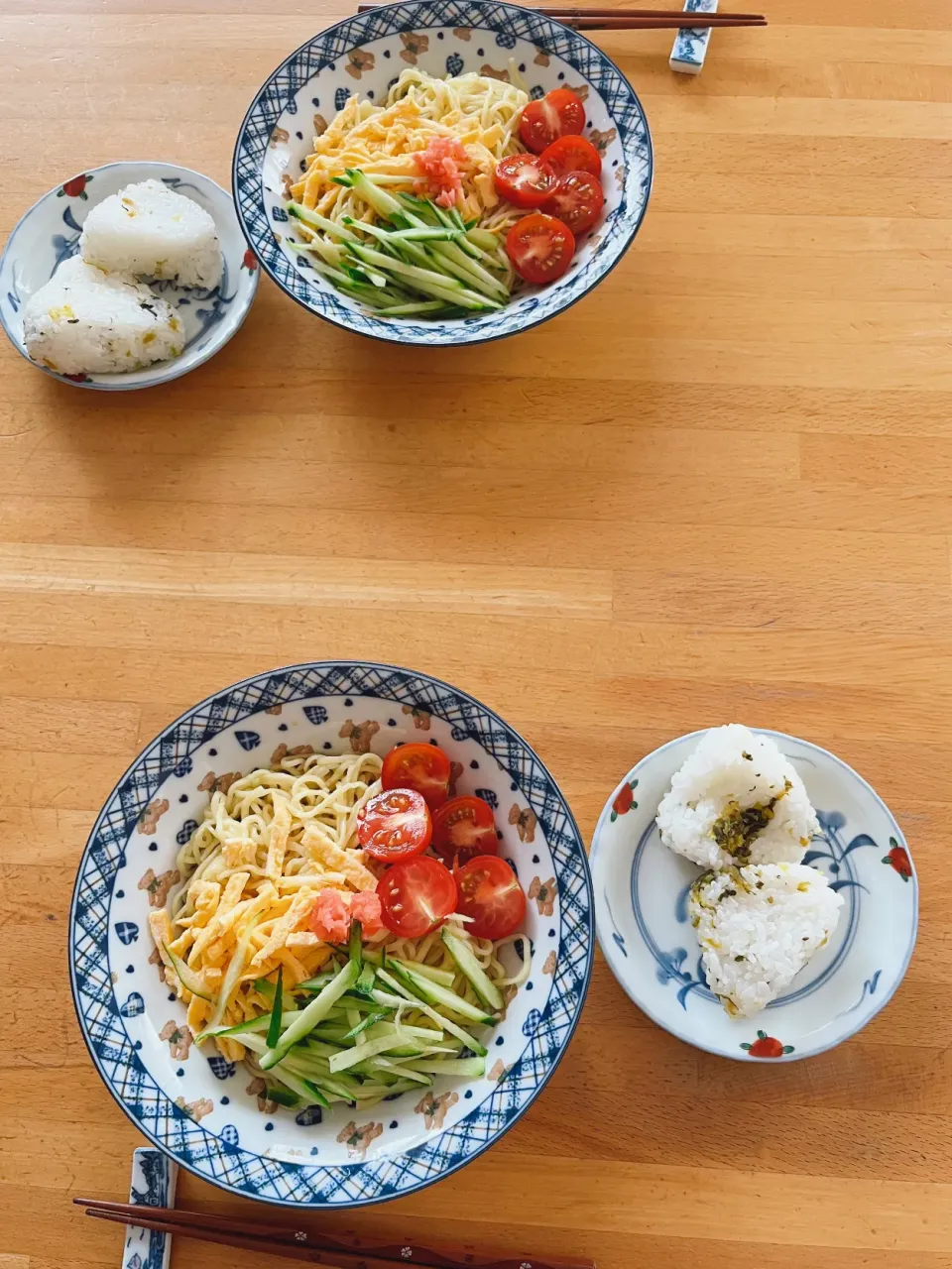 お昼ご飯🎵冷やし中華＆高菜おにぎり|kiyominさん