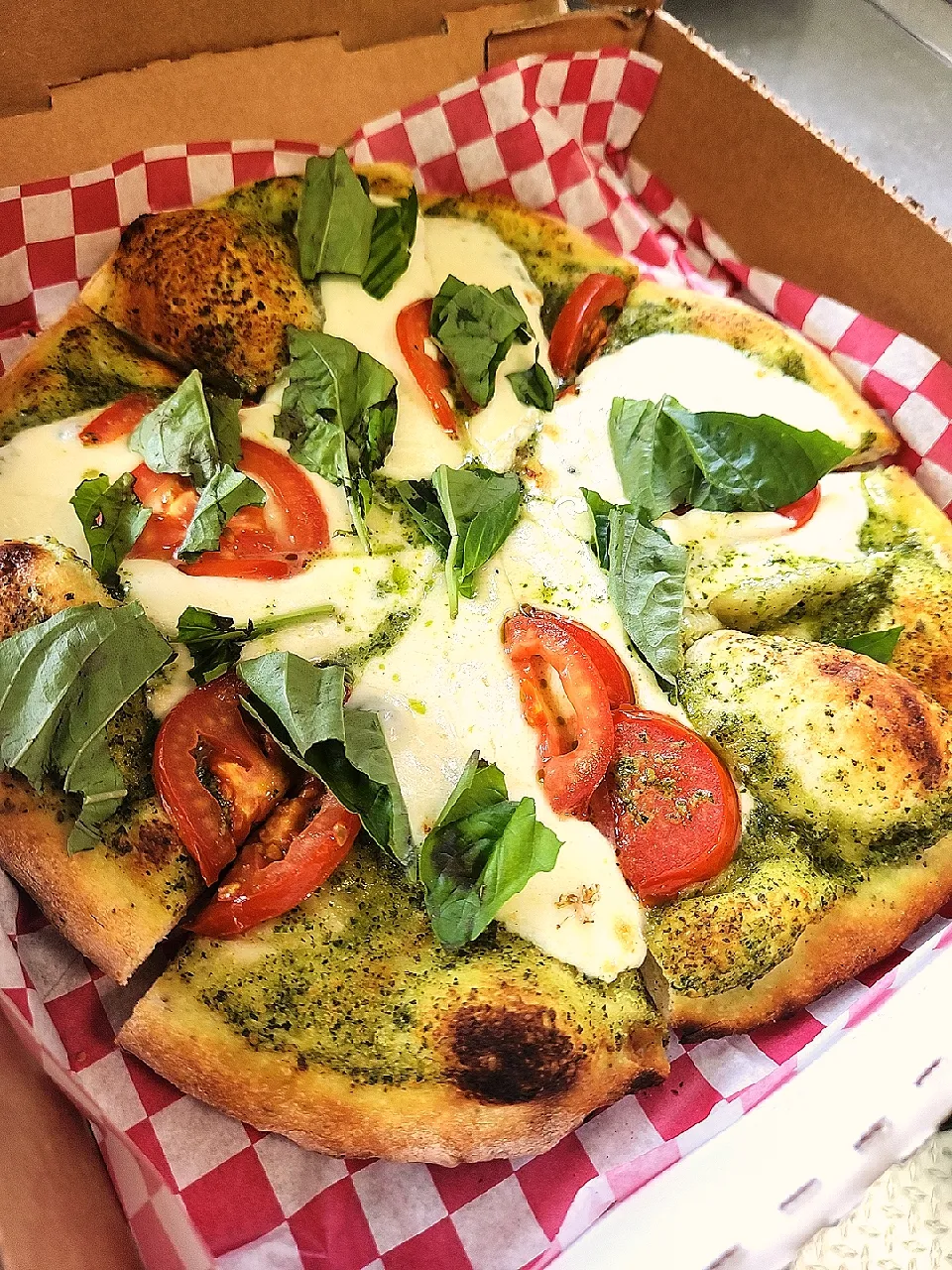 Margherita on sourdough crust|Earl Pearsonさん