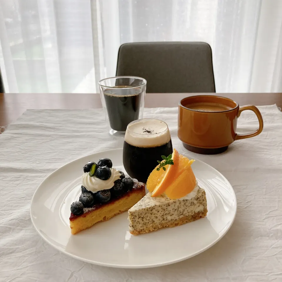 Snapdishの料理写真:ブルーベリータルト・紅茶のチーズケーキコーヒーゼリー|ちゃみこさん