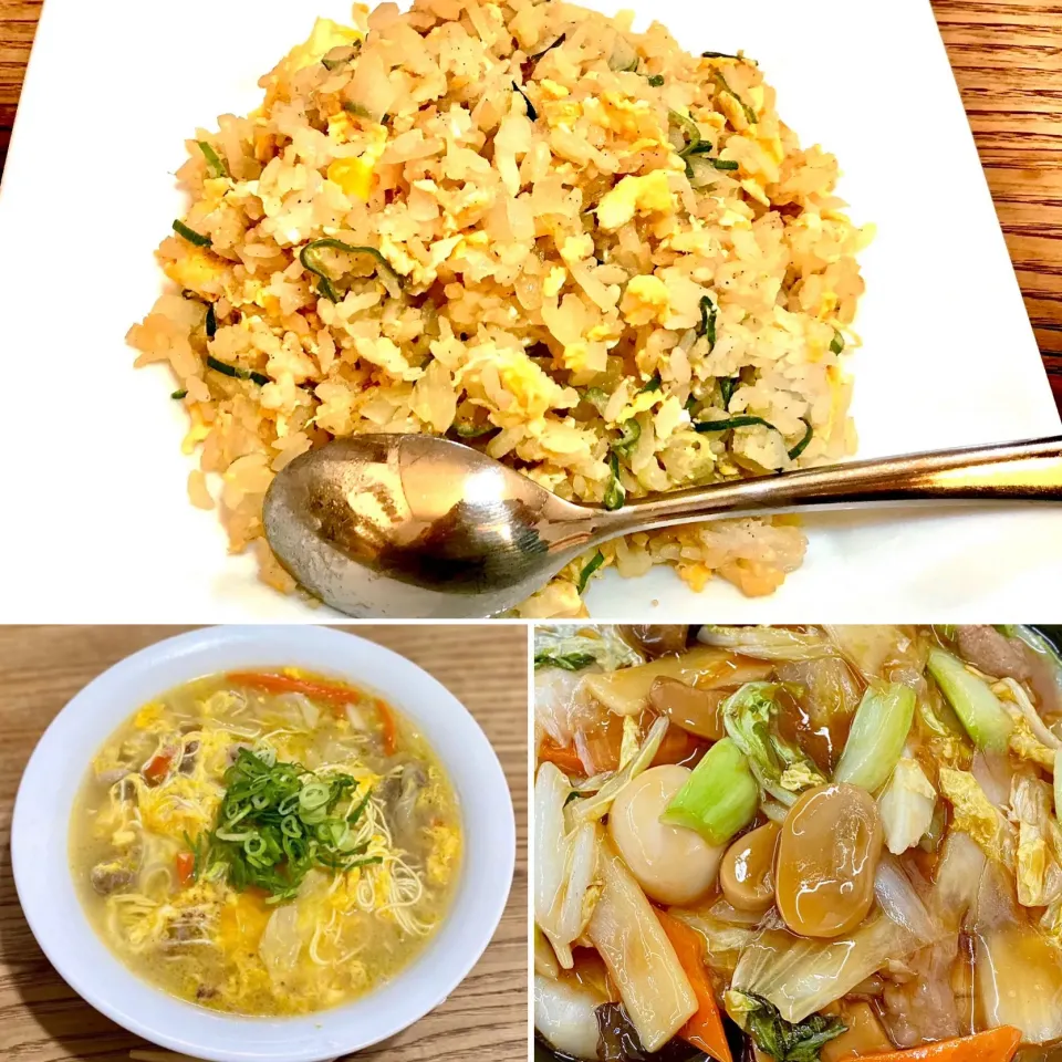 炒飯と卵とじスープに五目野菜炒めで昼ごはん|ばくあんしゃさん