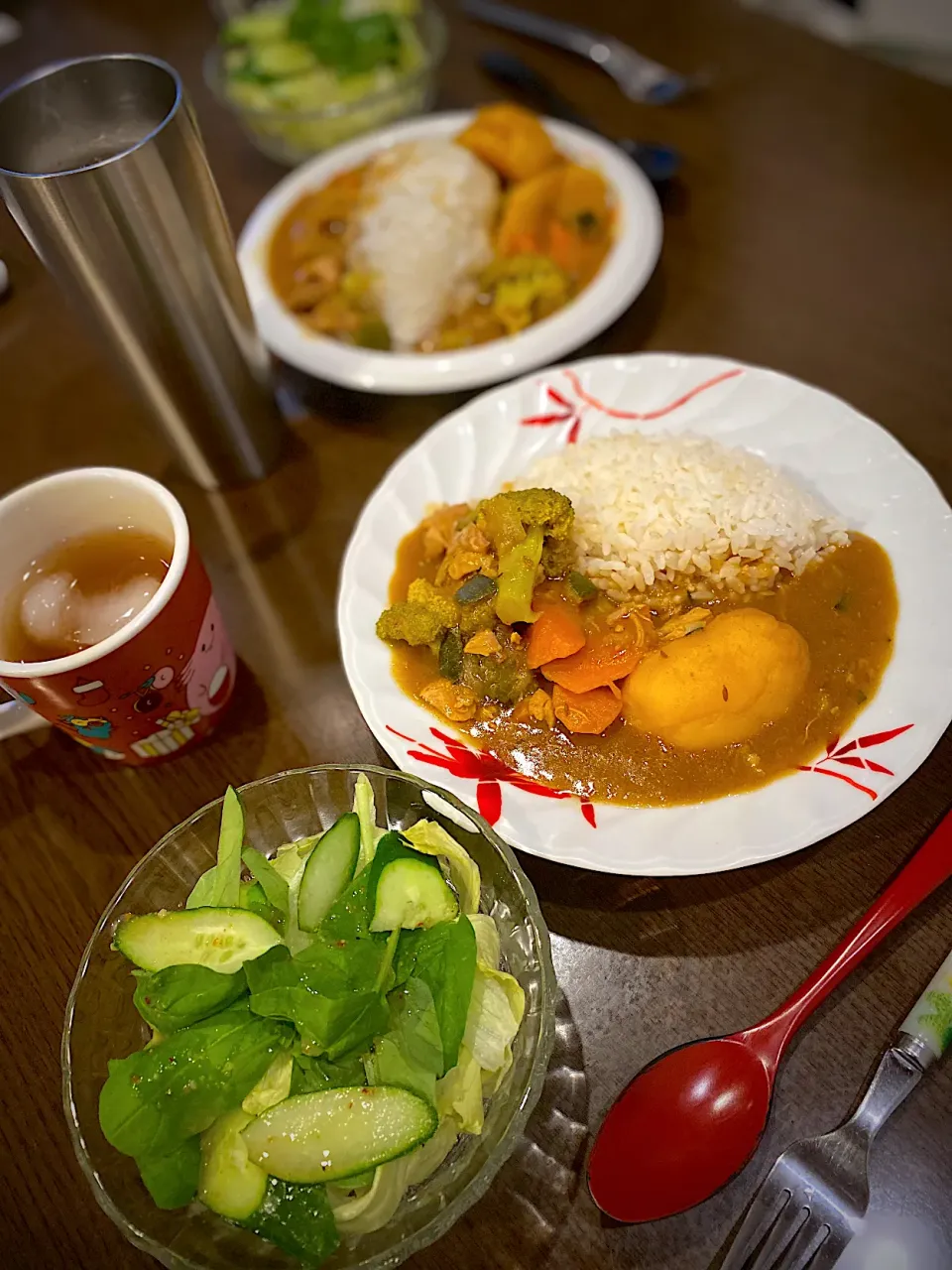 チキン煮込野菜カレー　サラダ　麦茶|ch＊K*∀o(^^*)♪さん