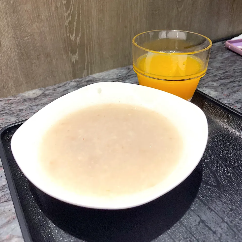 Pork porridge and juice|skyblueさん