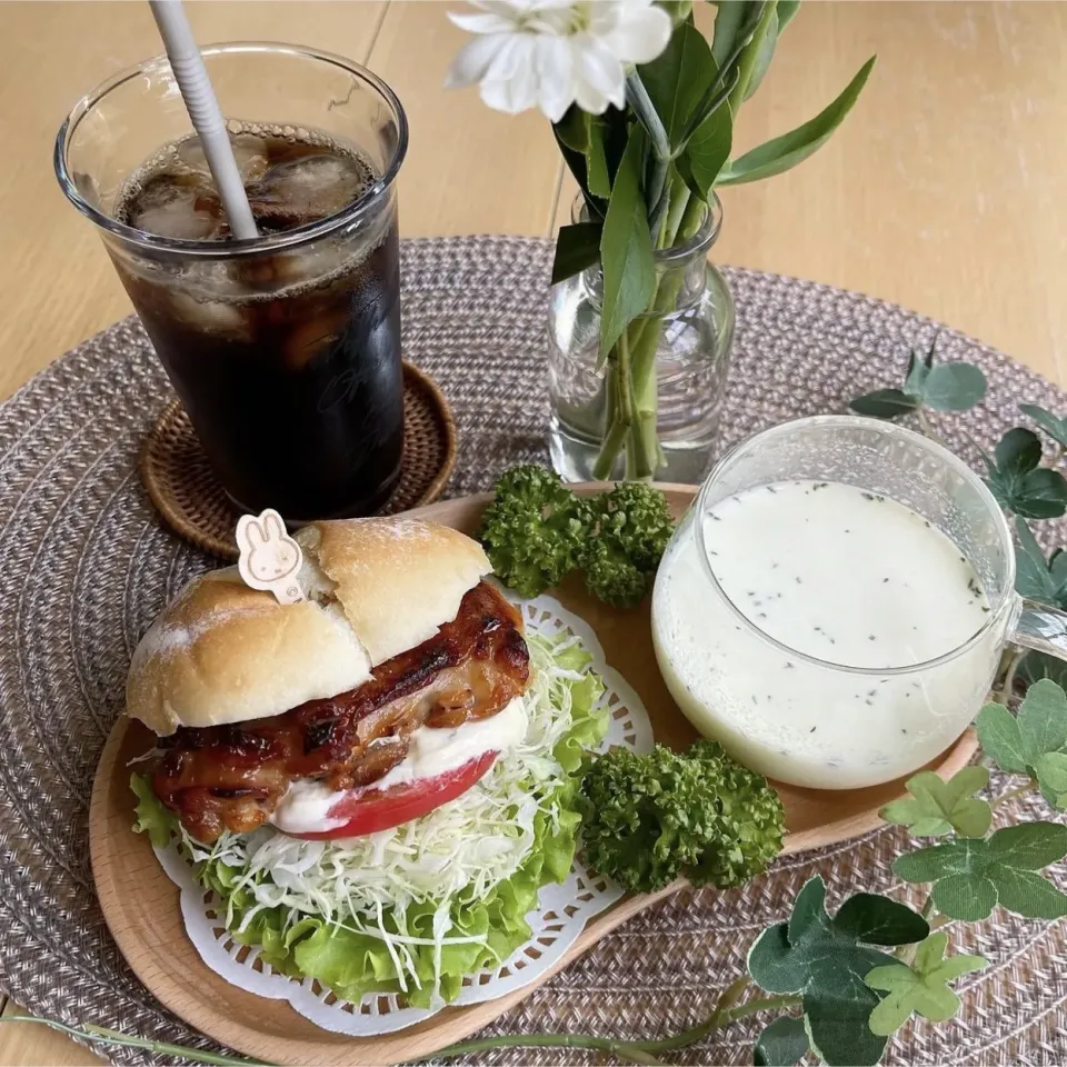 Snapdishの料理写真:7/21❤︎照り焼きチキンサンド🌱✨|Makinsさん