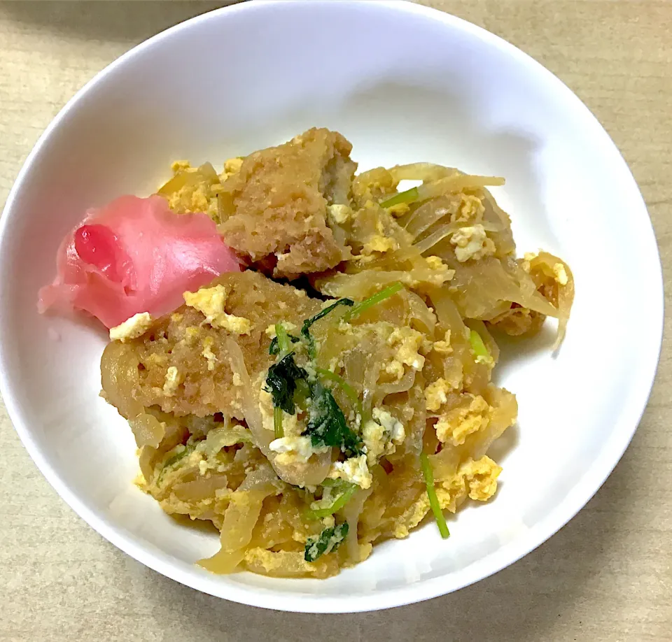 カツ丼|春の日さん