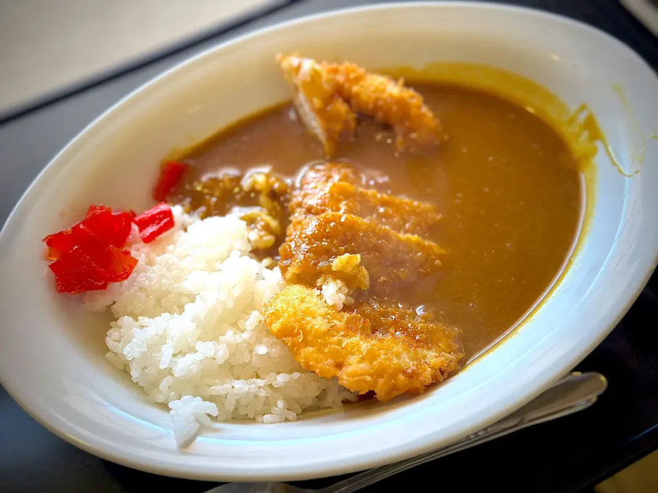 金曜日はカレーの日🍛|にゃあ（芸名）さん