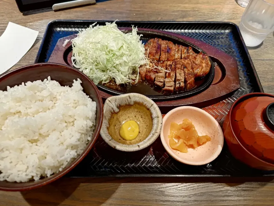 トンテキ定食|アクちゃんさん