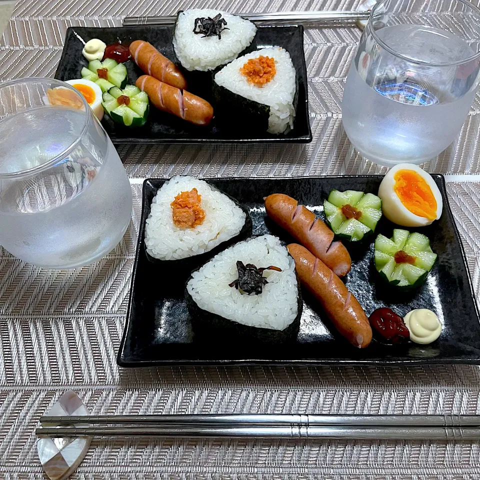 Snapdishの料理写真:おにぎりプレート🍙|こちちゃん💎🩷さん