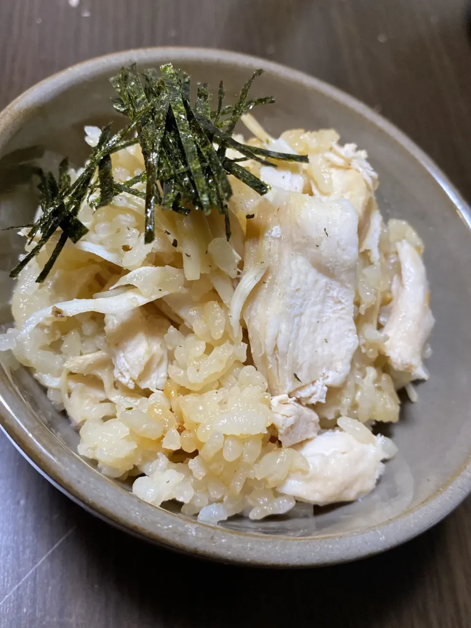 鶏胸肉とエノキの炊き込みご飯|ちぐけんさん