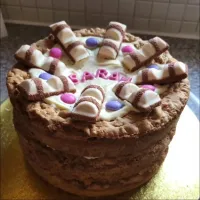 Snapdishの料理写真:mums birthday cake|FatGirlFoodJourneyさん