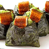 マチャうなぎおにぎり
 Macha Unagi Onigiri