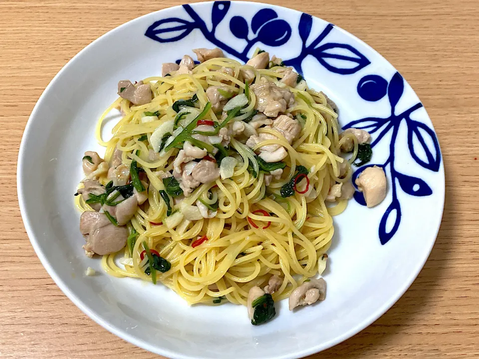 ほうれん草と鶏肉のペペロンチーノ|110さん