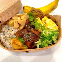 Snapdishの料理写真:今日のお弁当　６２０kcal　バナナ含む|kawausoさん