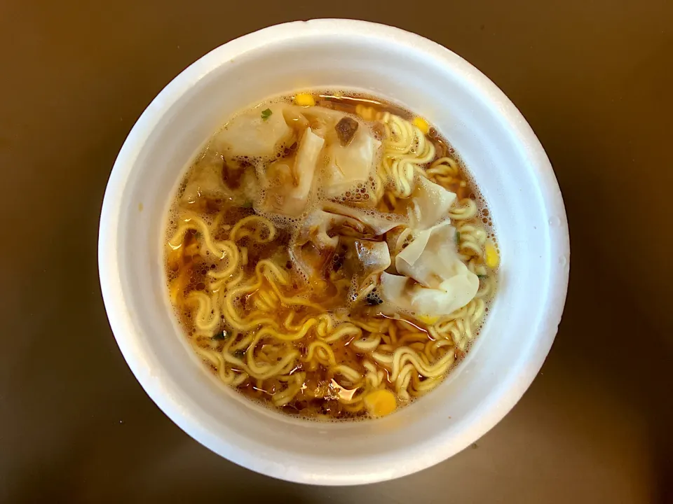 マルちゃん ごつ盛り ワンタン醤油ラーメン|ばーさんさん