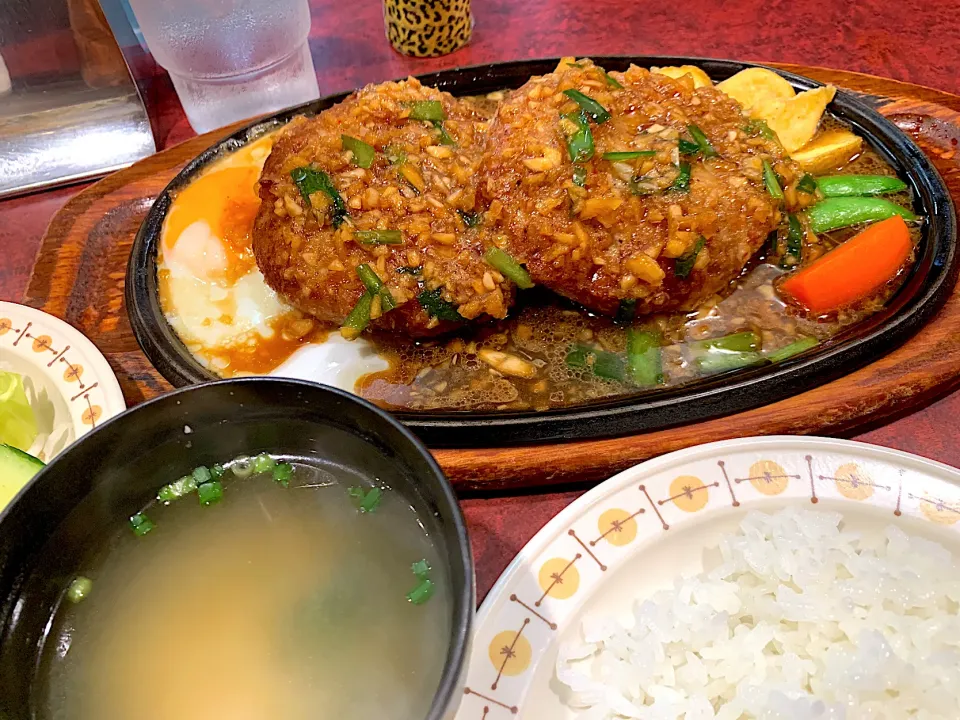 ダブルハンバーグ定食|ぶりっとさん