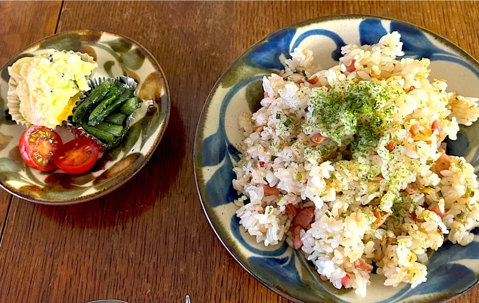 ランチ♯チャーハン♯ポテトサラダ|小松菜さん