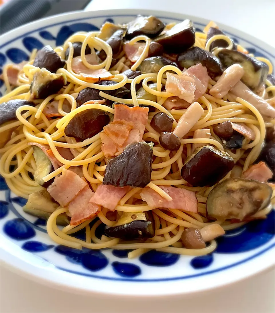 きのことベーコンのバター醤油パスタ|ちゅぱきちさん