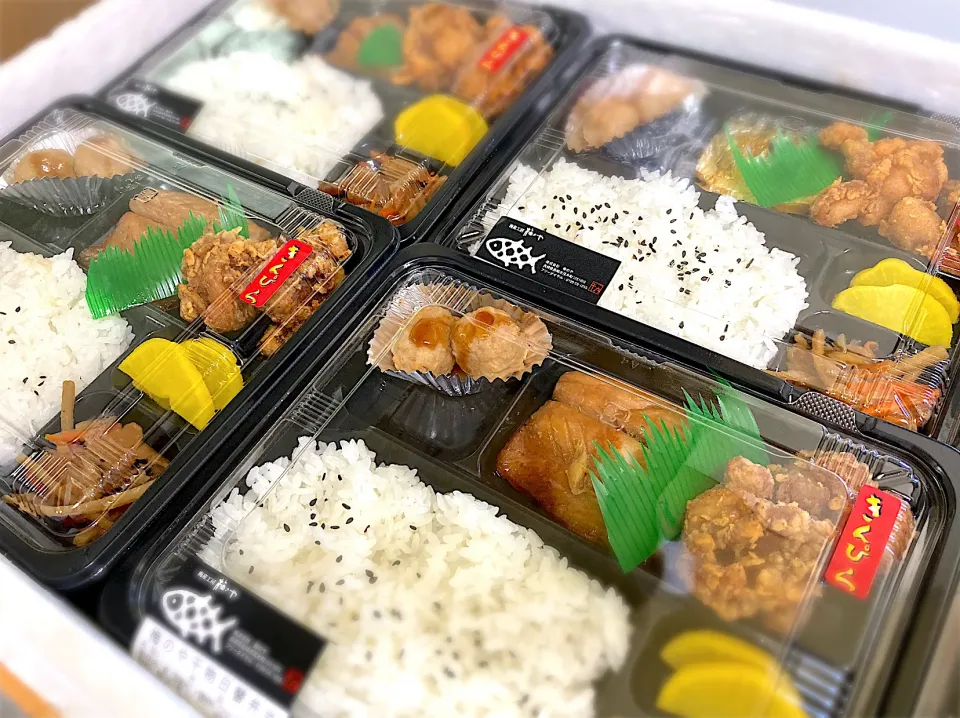 7/25 梅のや お弁当 から揚げ入り😆|かよさん