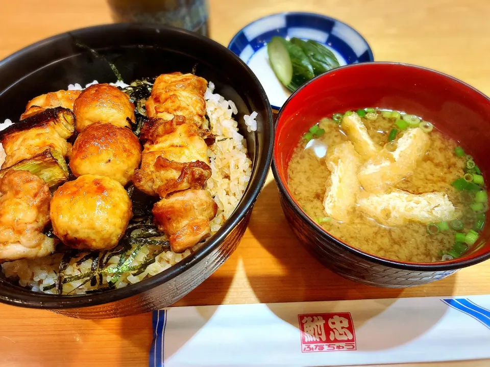 焼鳥丼 ¥850|Blue Moon Caféさん