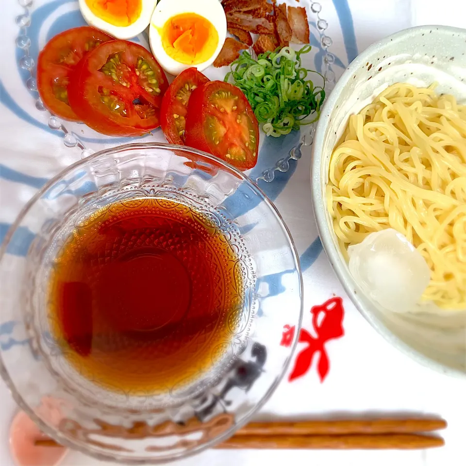 Snapdishの料理写真:冷やしざるラーメン|chicaocafeさん