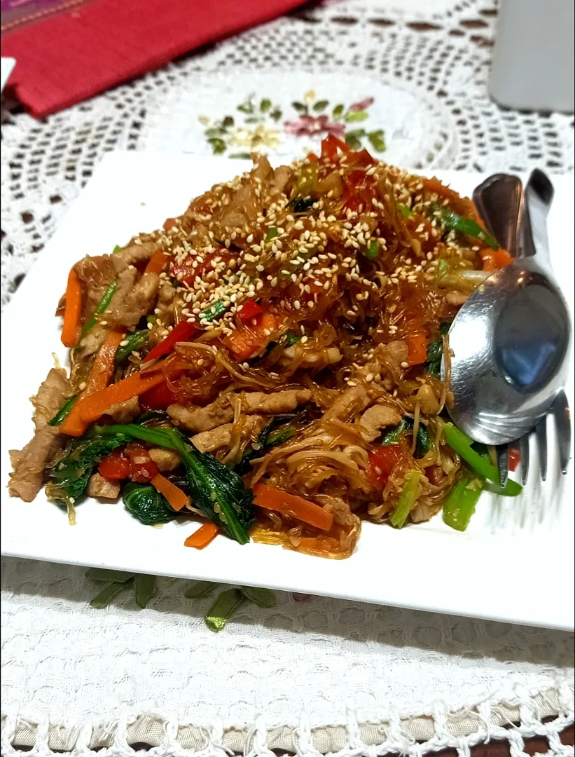 Home-cooked Japchae (Korean Stir-fried Glass Noodles w/ Mixed Veggies & Pork) 🥢🤤|An'leeさん