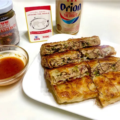 「チリインオイル」を使ってみたSnapdishの料理・レシピ写真:玉子焼き器でパリパリ餃子🦑🦐チリインオイル