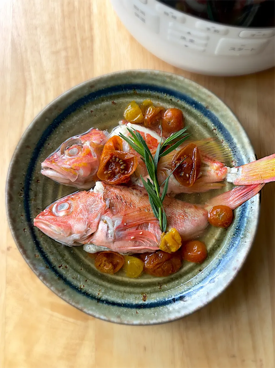 釣り魚🎣シロカでユメカサゴとドライミニトマトのスープ|9421beruさん