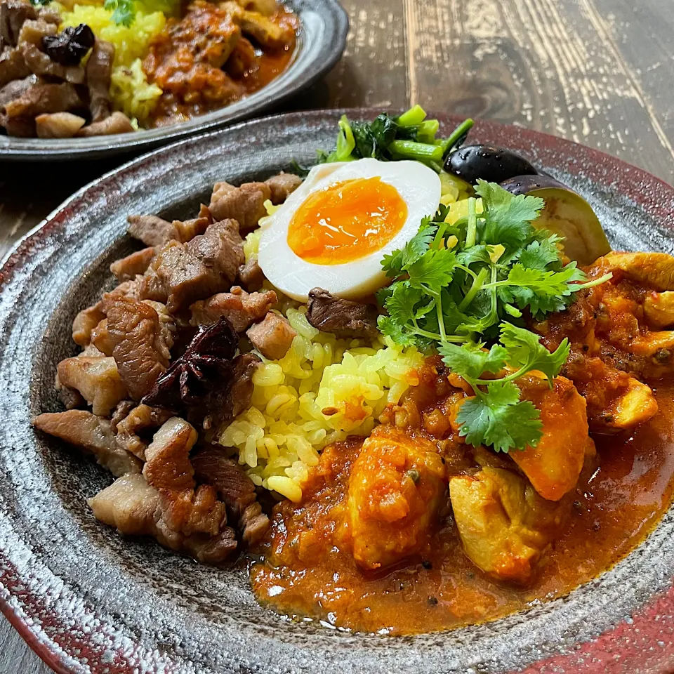 魯珈風チキンカレーと魯肉のあいがけ|七海さん