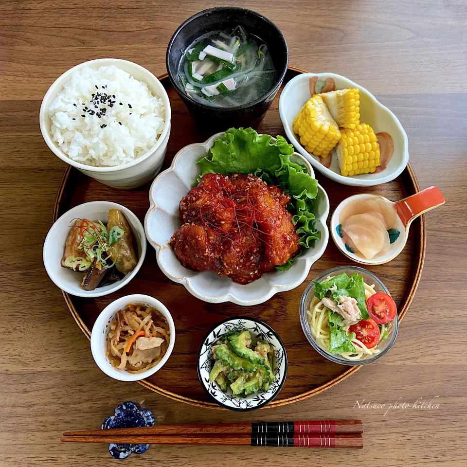 夏野菜たっぷりの『ピリ辛ヤンニョムチキン定食』😋|ナツ1224さん