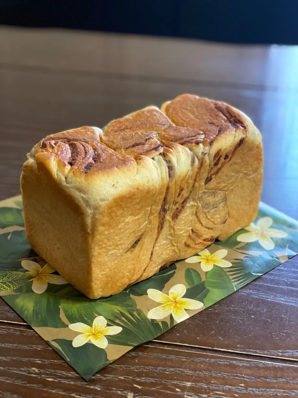 Snapdishの料理写真:餡子シートの折り込み食パン|TOMOさん