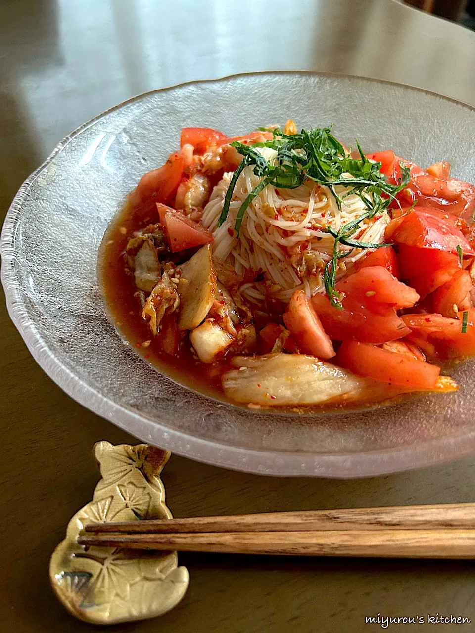 トマトキムチのそうめん🍅|由美さん